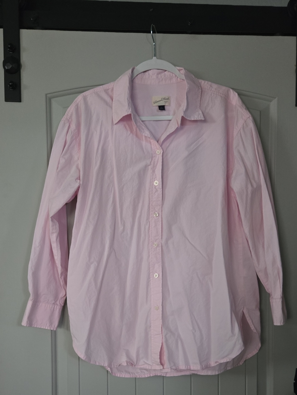 Universal Thread Light Pink Button-Down Women's Shirt